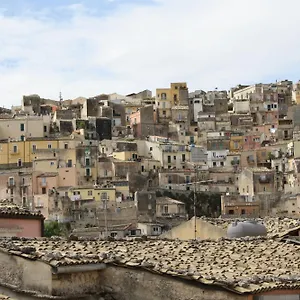 La Corte Di Ibla Affittacamere
